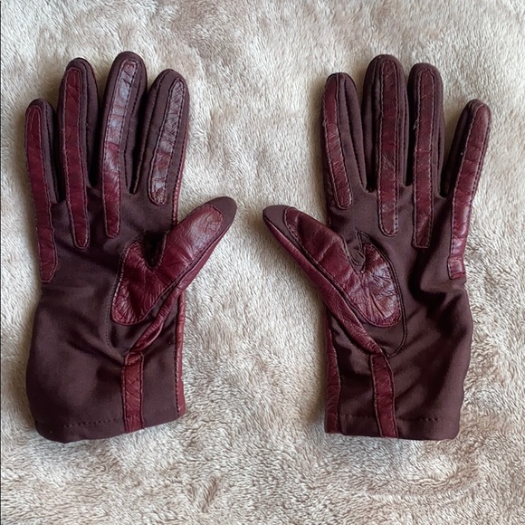gloves - Picture 2 of 2